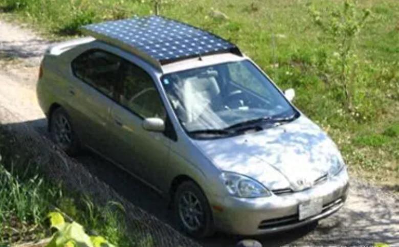 电池安装在车顶的换电技术 或是新能源车取代燃油车的关键法宝