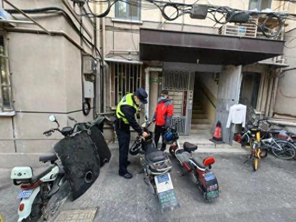 聚焦电动自行车安全 | 法治赋能电动自行车治理，静安宝山路街道依法助力充电桩“上岗”